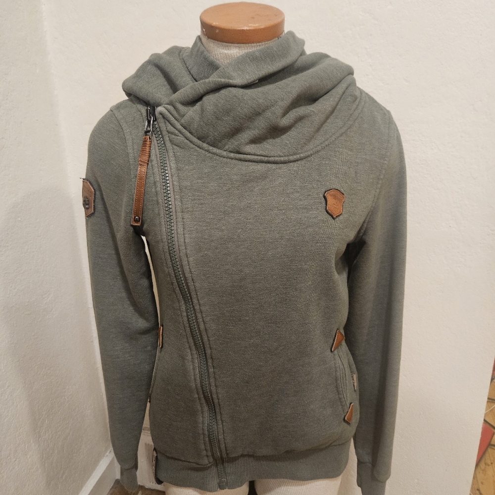 Stylish Women's Green Sweater
